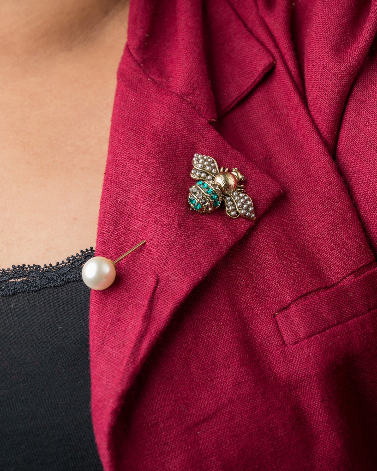 Bee Green Pearl Pin