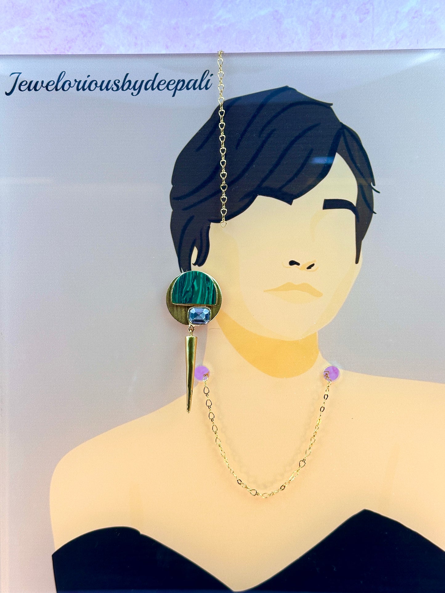 Gold Circle Green Stone With Gold Hanging