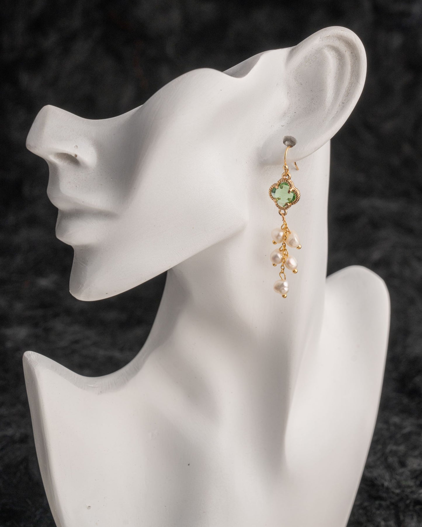 Clover Light Green Stone & Pearls