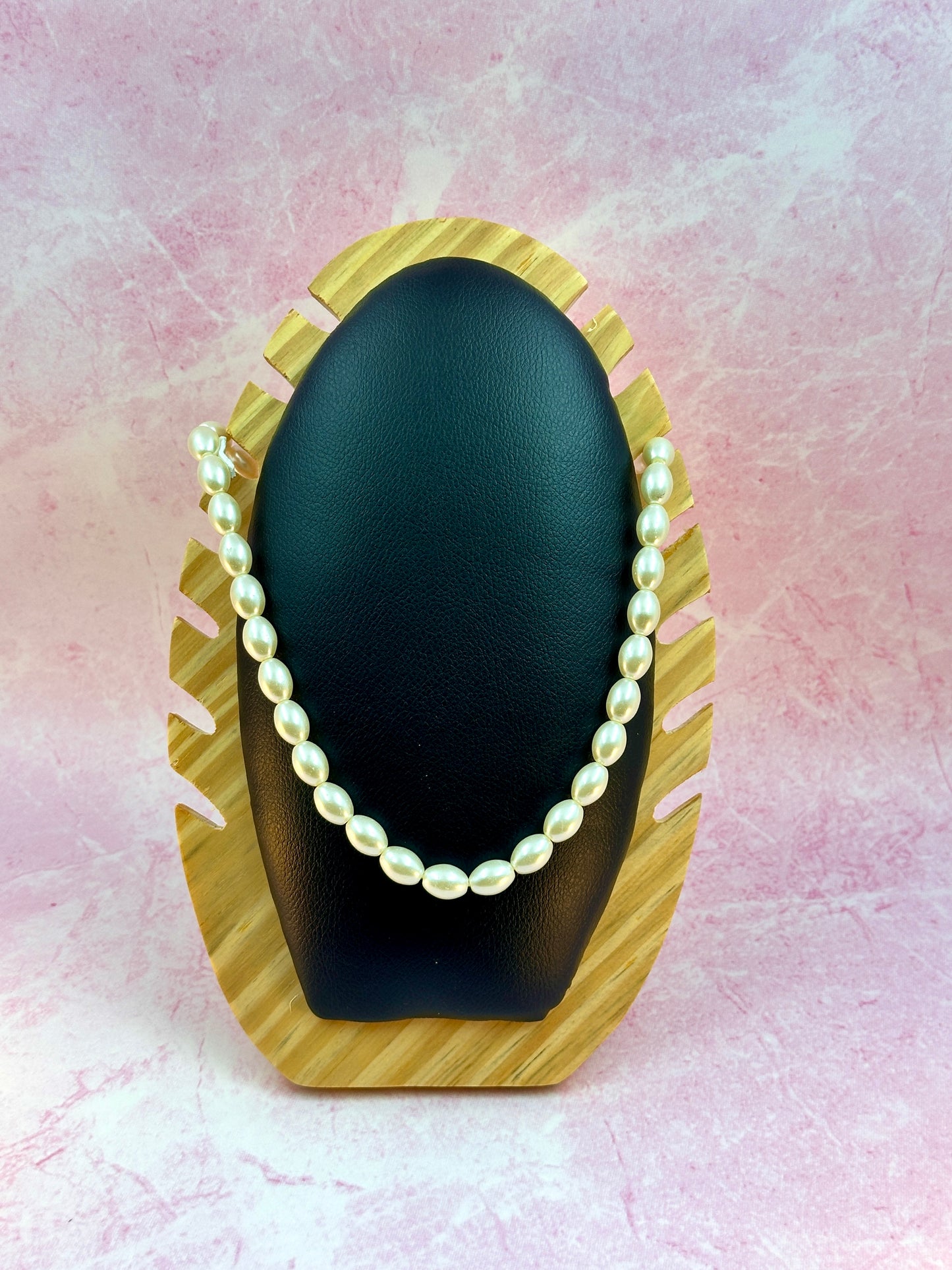 Nec- Oval Shaped Pearl Mala