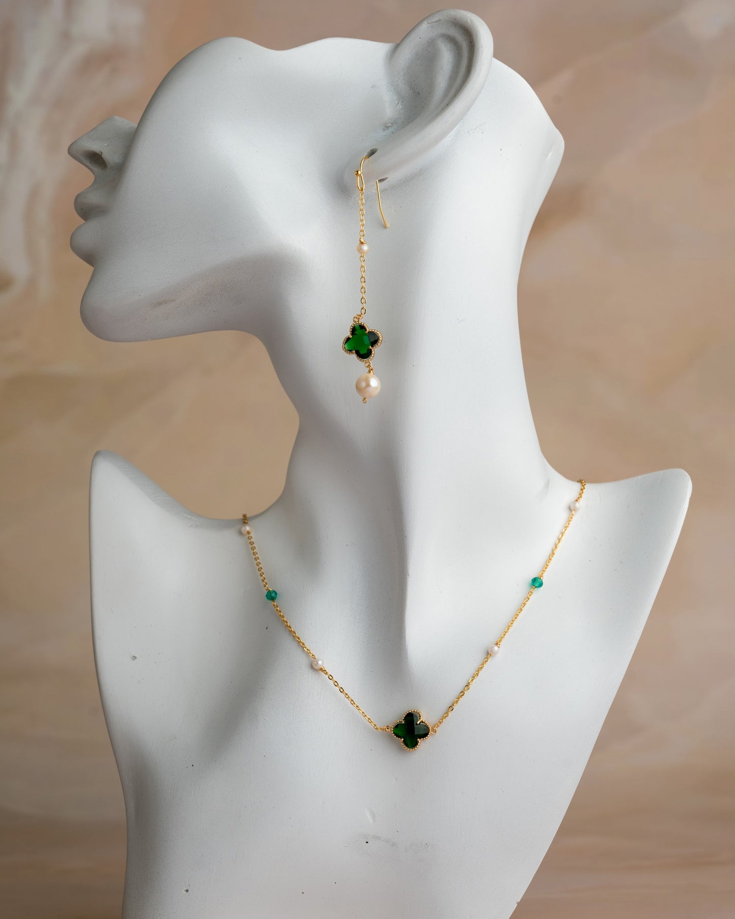 Green Clover Stone