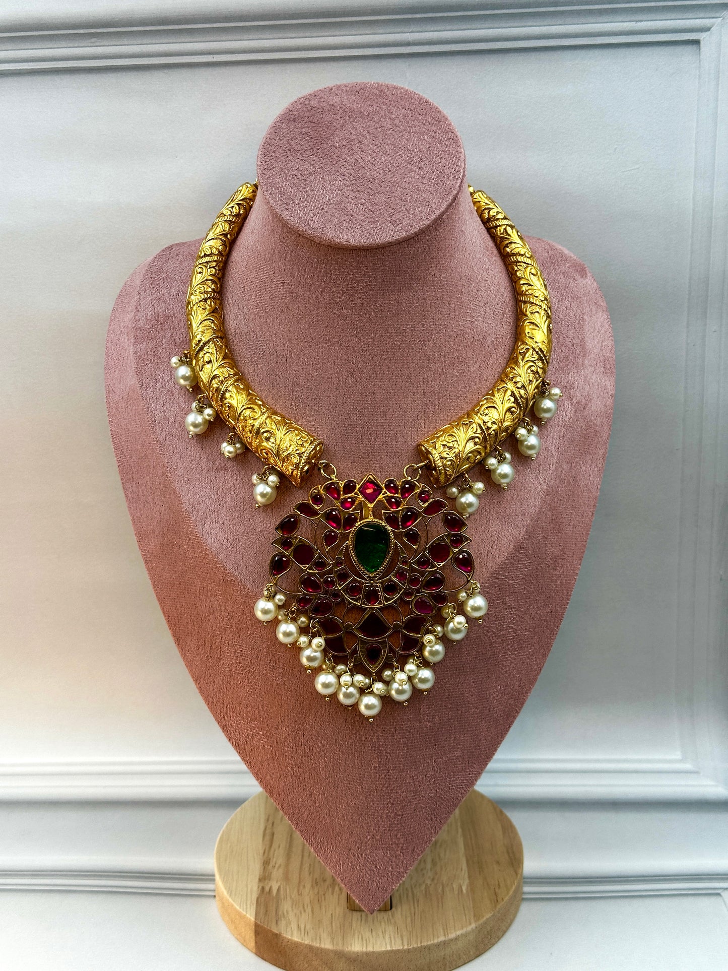 Gold Hasli With Multicolour Kundan Work