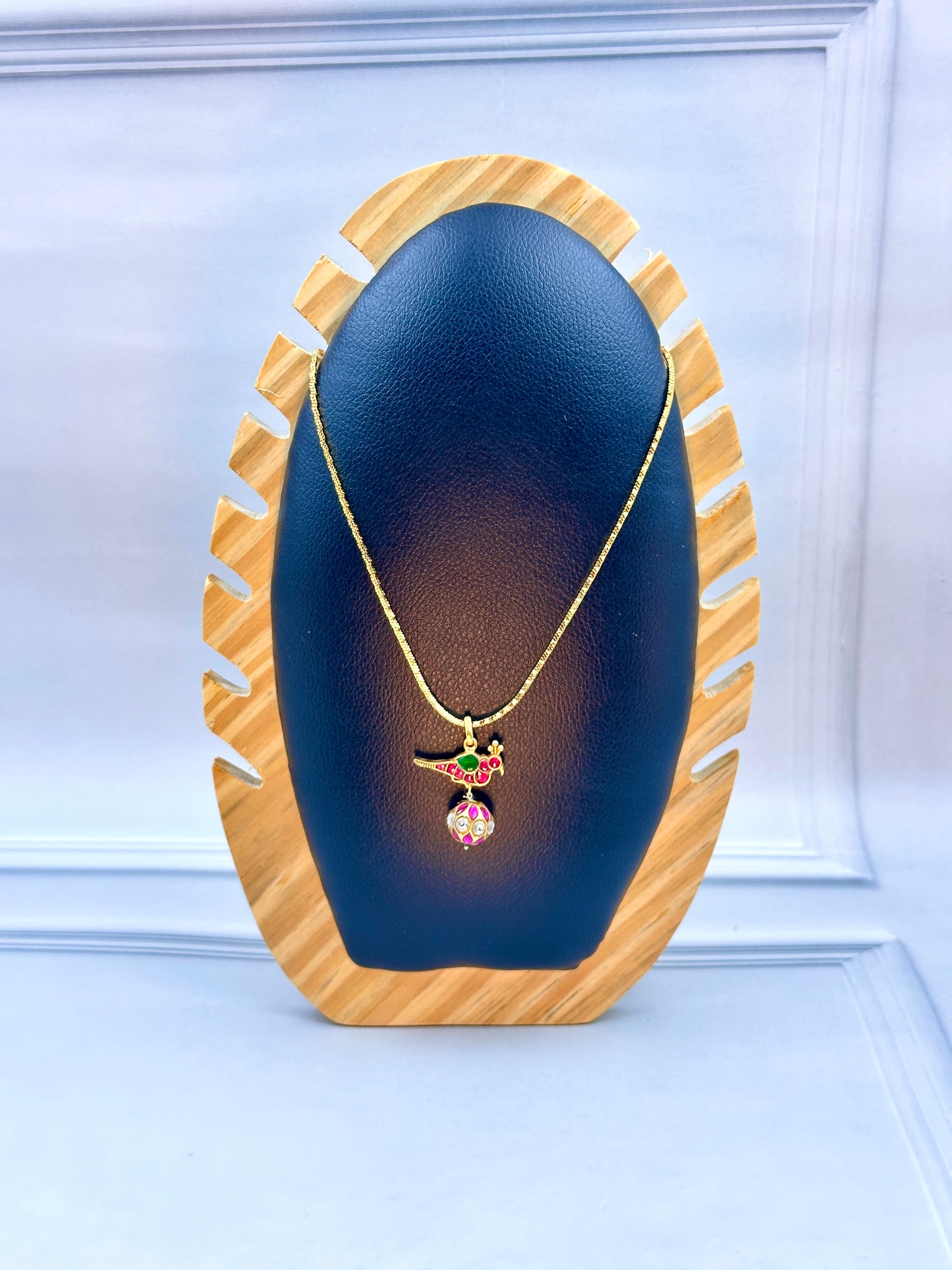 Pen - Green & Pink Kundan Bird With Pink & Kundan Work Ball Hanging