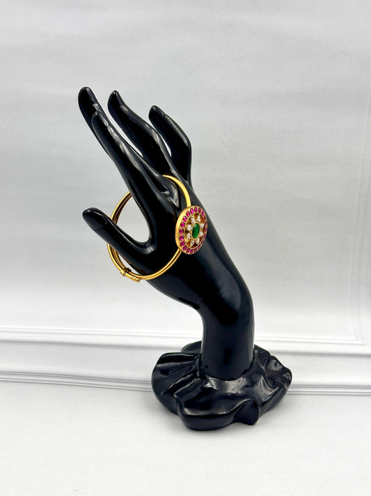 Gold Round Bracelet With Multicolour Flower