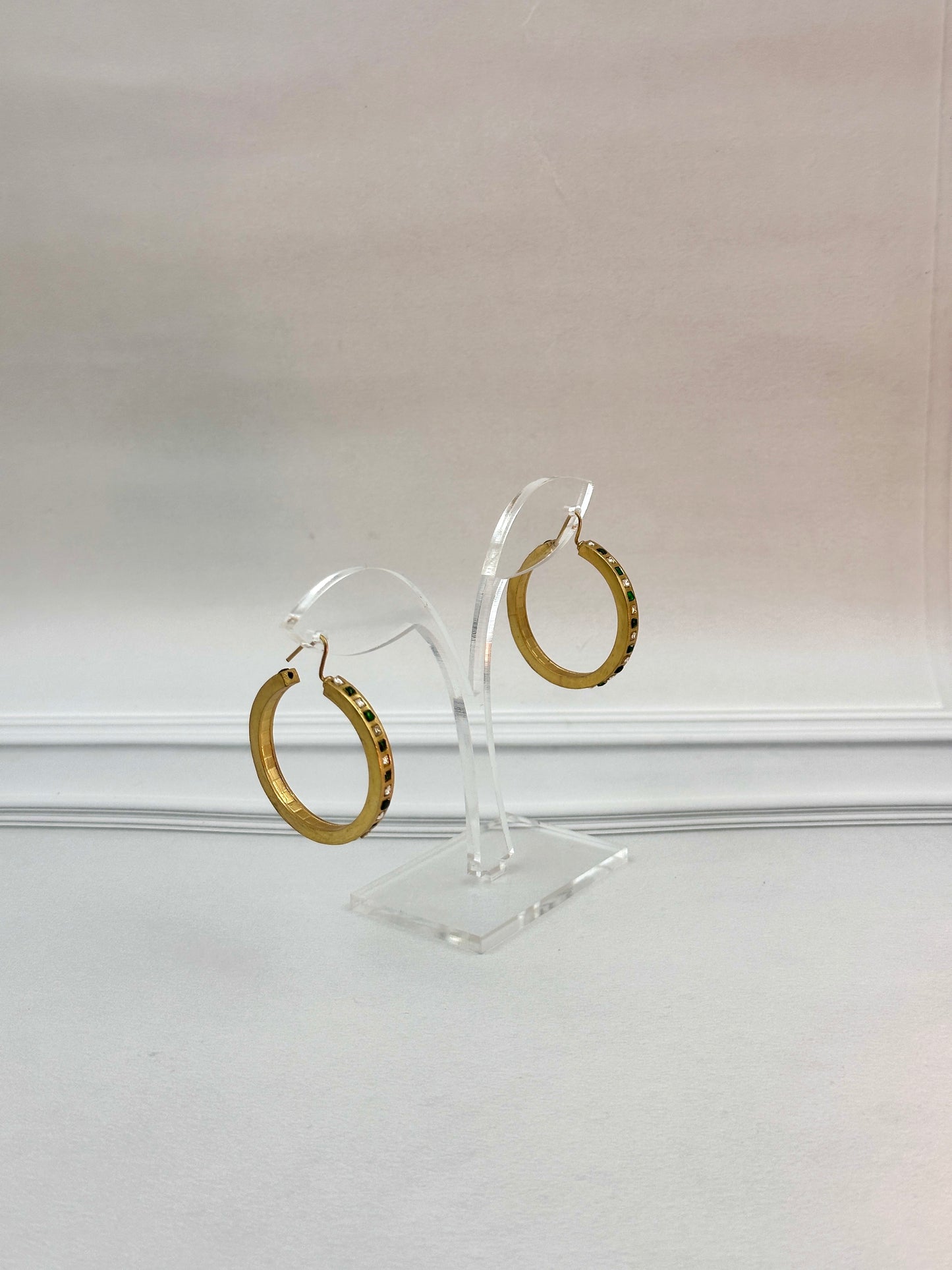 Ear- Gold Bali With White & Green Kundan